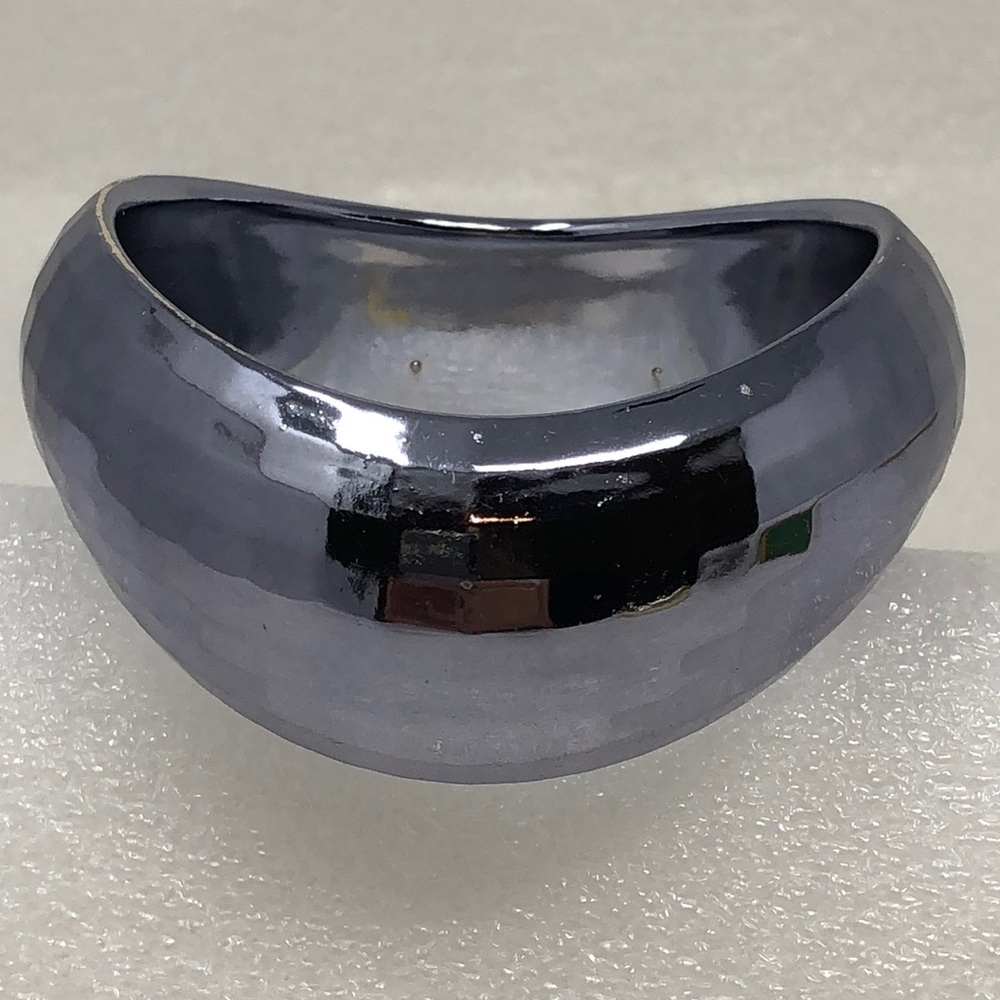Vintage Lucite Bangles Set Of Two Faceted Wavy - Picture 6 of 13